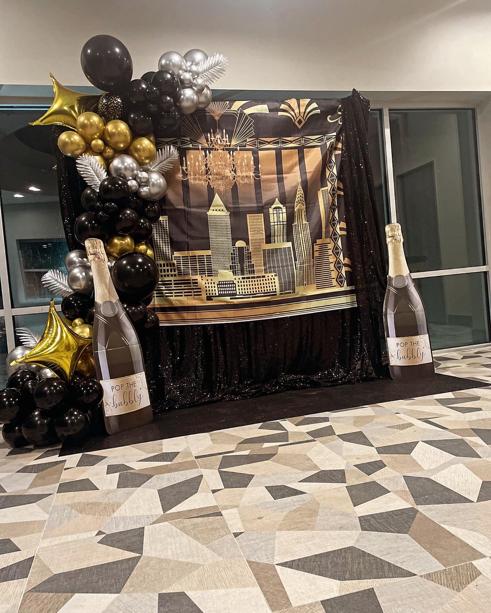 VickyPartyDecor's tweet photo. Roaring 20’s themed birthday party! https://t.co/WZ3PuQc367