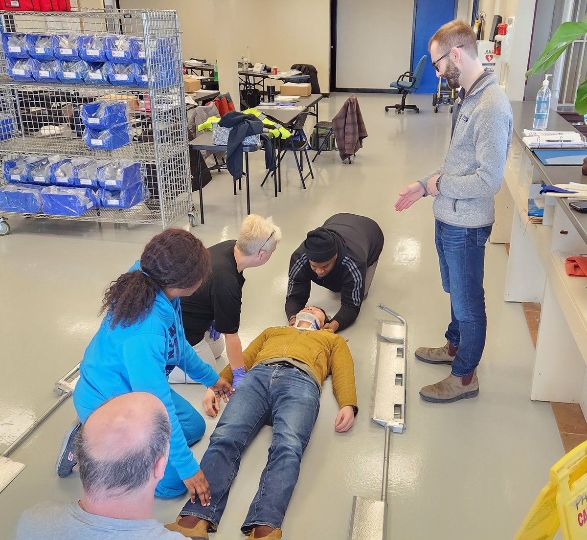 Paul Snobelen (@psnobelen) on Twitter photo An advantage of our <a href="/Peel_Paramedics/">Peel Regional Paramedic Services</a> Community Responder Program: We provide free advanced courses like the EFR & EMR, as well as instructor courses for those looking to teach lifesaving skills. #weekendfun An advantage of our <a href="/Peel_Paramedics/">Peel Regional Paramedic Services</a> Community Responder Program: We provide free advanced courses like the EFR & EMR, as well as instructor courses for those looking to teach lifesaving skills. #weekendfun