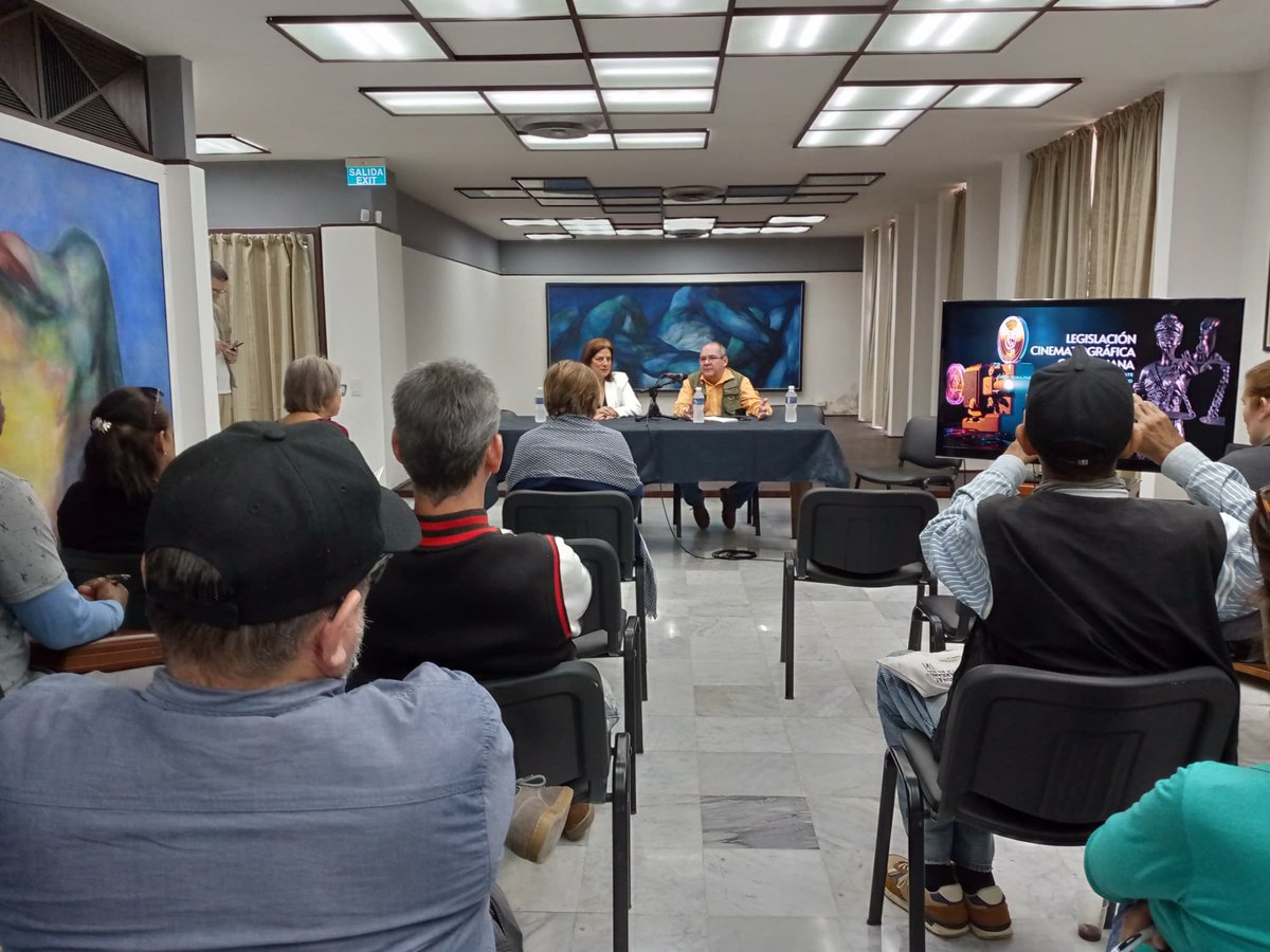 Justo ahora en el #ICAIC, se realiza conferencia especial sobre la preservación  y restauración del patrimonio fílmico y la ley de cine de #Colombia, en voz de la señora <a href="/AlexandraFalla/">Alexandra Falla Z.</a> , directora de la Fundación de Patrimonio fílmico  colombiano 
<a href="/CinematecaCuba/">Cinemateca de Cuba</a> <a href="/triana_alexis/">Alexis Triana Hernández</a>