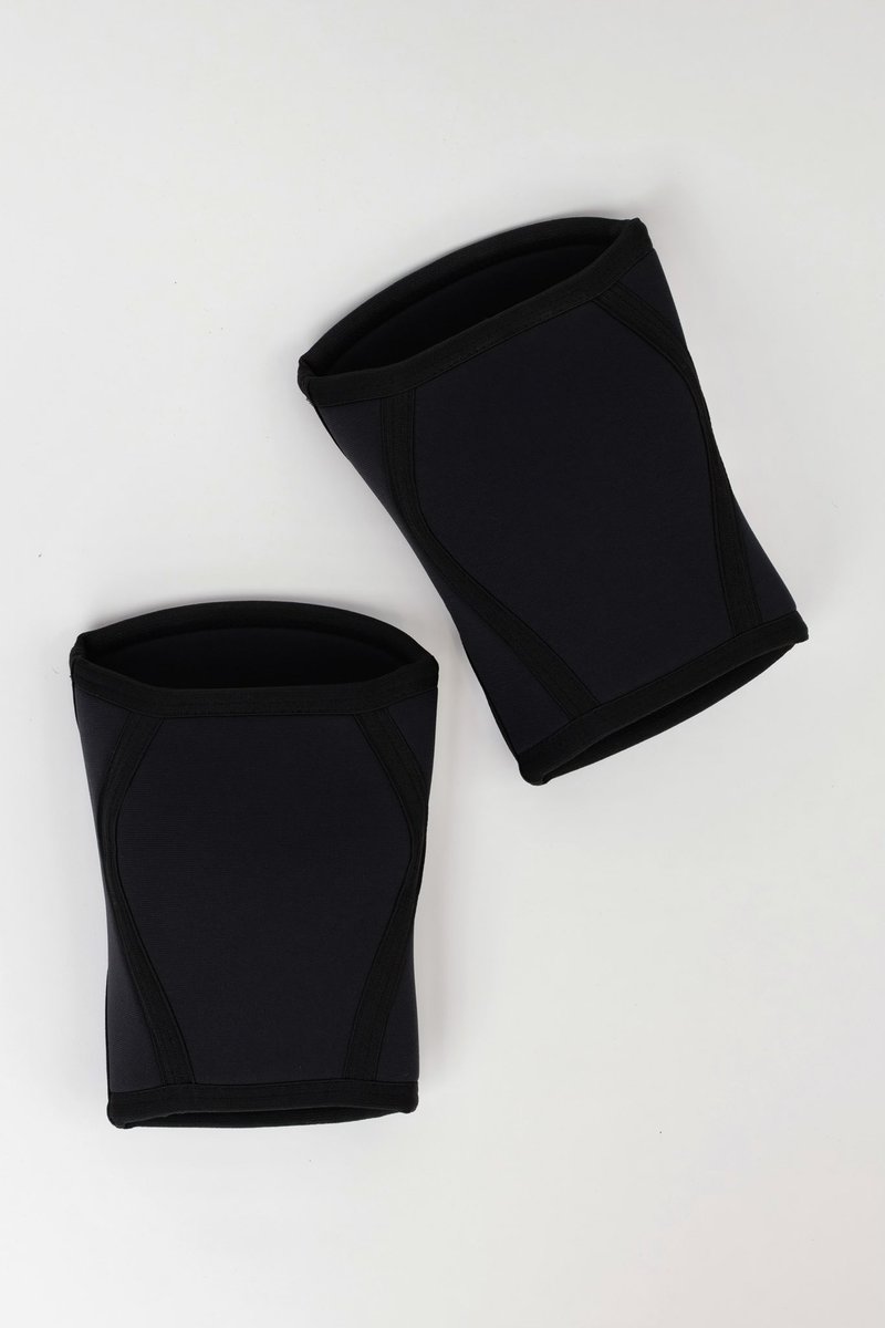 kefiusa's tweet photo. PowerBuild 7mm Knee Sleeves are LIVE! 💥

🌟 Sold in pairs
🌟 1 Year Performance Guarantee
🌟 Complementary mesh drawstring bag included

Shop here: https://t.co/n2ujeZIUxT https://t.co/e5DqM68bdZ
