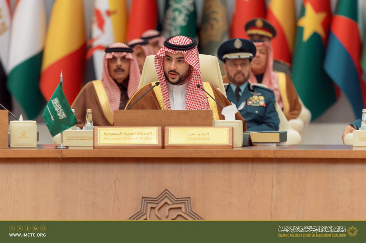 imctc_en's tweet photo. HRH Prince Khalid bin Salman bin Abdulaziz Al Saud, Minister of Defense and Chairman of #IMCTC Defense Ministers Council announced Saudi Arabia’s support for IMCTC’s Initiatives Fund with 100 million Riyals, in addition to the Kingdom’s support for 46 training programs across counterterrorism domains as a contribution by the Kingdom, along with its fellow member states for the implementation of IMCTC’s initiatives.
#Countering_Terrorism_is_a_Collective_Responsibility