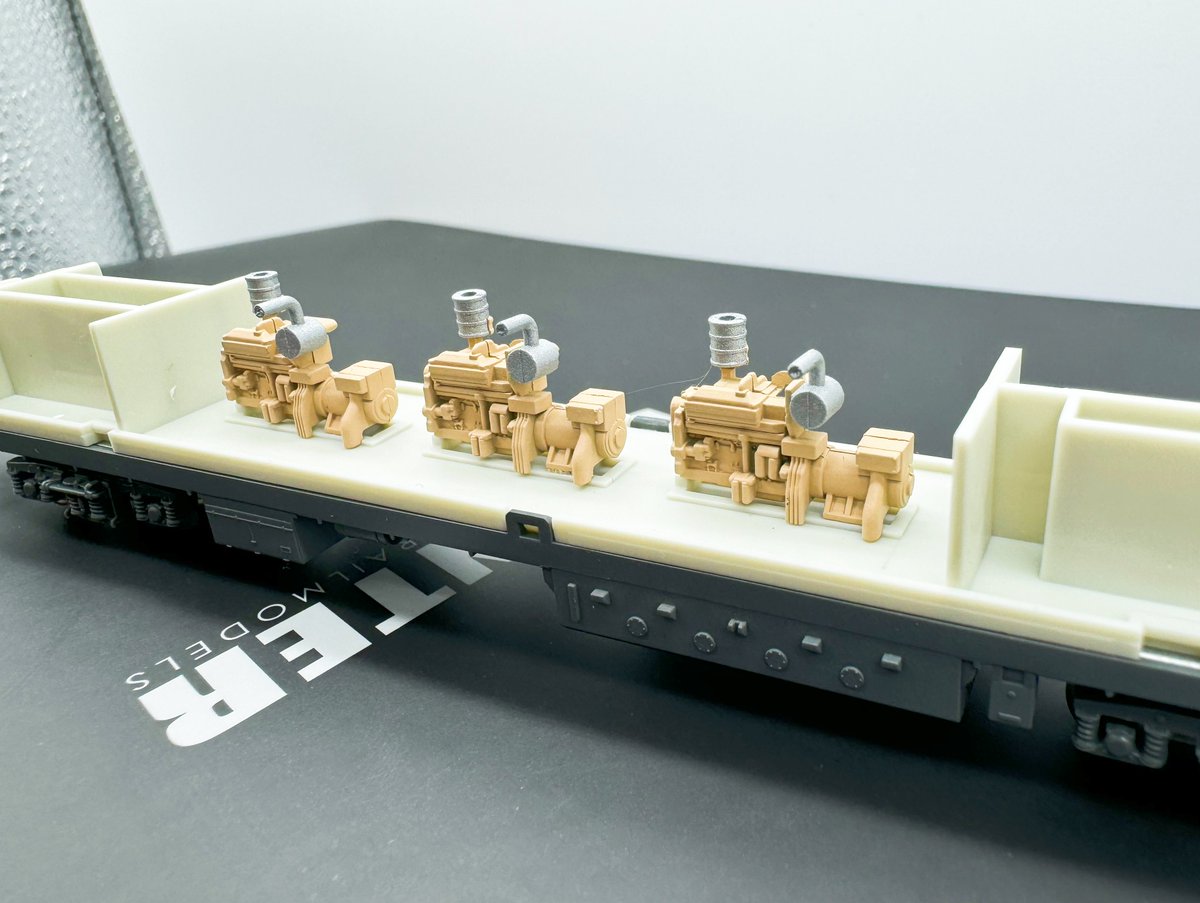 HunterZhaoXY's tweet photo. #Kunter KD25型 空调发电车 1:160 Air-conditioned generator car エアコン発電車/電源車
#新製品発表
#Nゲージ #鉄道模型 https://t.co/YzX4XOa4An