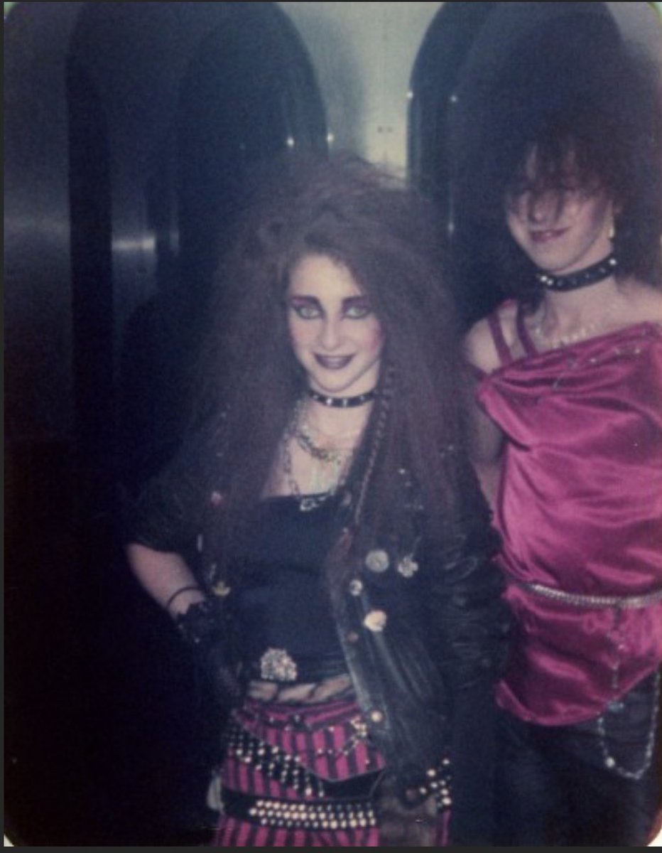 MDMArchive's tweet photo. Photograph
Devilles
1983

Andrew and Celia in the sub-room off the main part of Devilles. A lot of people would sit in there to talk because the music wasn't as loud.

#devilles #manchesterclubs #the80s #80sfashion #photooftheday https://t.co/zyt1Mmjlb7