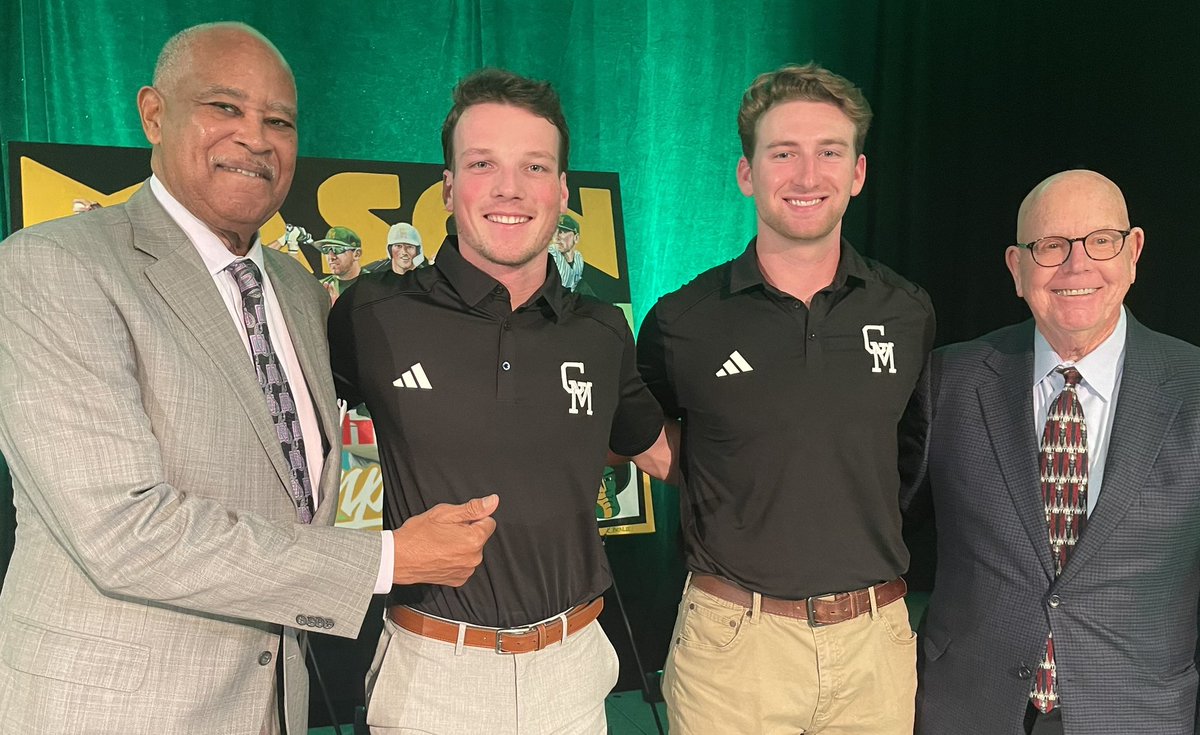 Had dinner last night w/ <a href="/byount32/">Britt Yount</a> and <a href="/SouthTrimble/">South Trimble</a> and some very special guests — can’t wait to see our reigning champs <a href="/MasonBaseball/">George Mason Baseball</a> this season! The boys are back! #FirstPitch