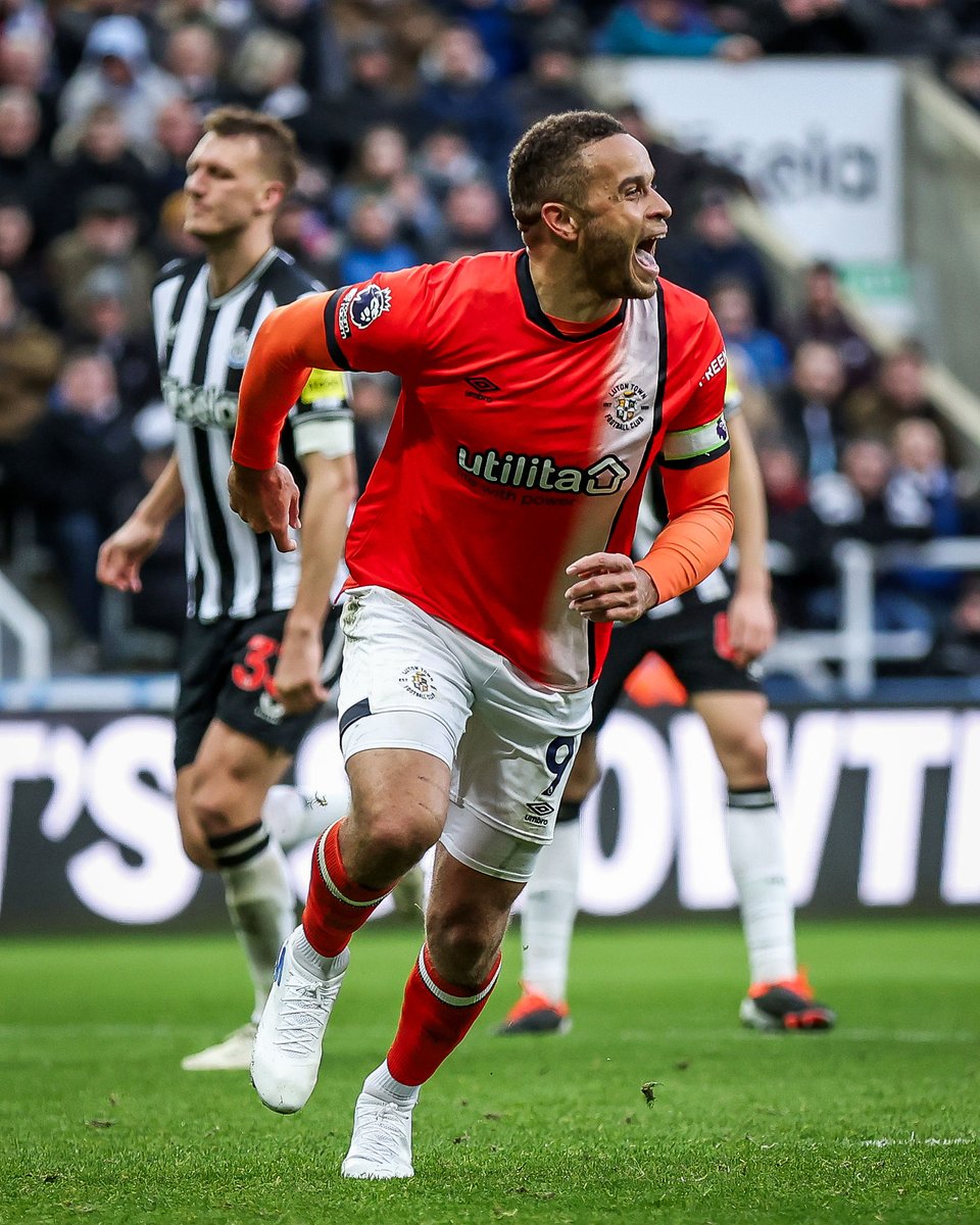 brfootball's tweet image. 7'—Newcastle 1-0 Luton
21'—Newcastle 1-1 Luton
23'—Newcastle 2-1 Luton
40'—Newcastle 2-2 Luton
59'—Newcastle 2-3 Luton
62'—Newcastle 2-4 Luton
67'—Newcastle 3-4 Luton
73'—Newcastle 4-4 Luton
FT—Newcastle 4-4 Luton

WHAT A GAME 😱