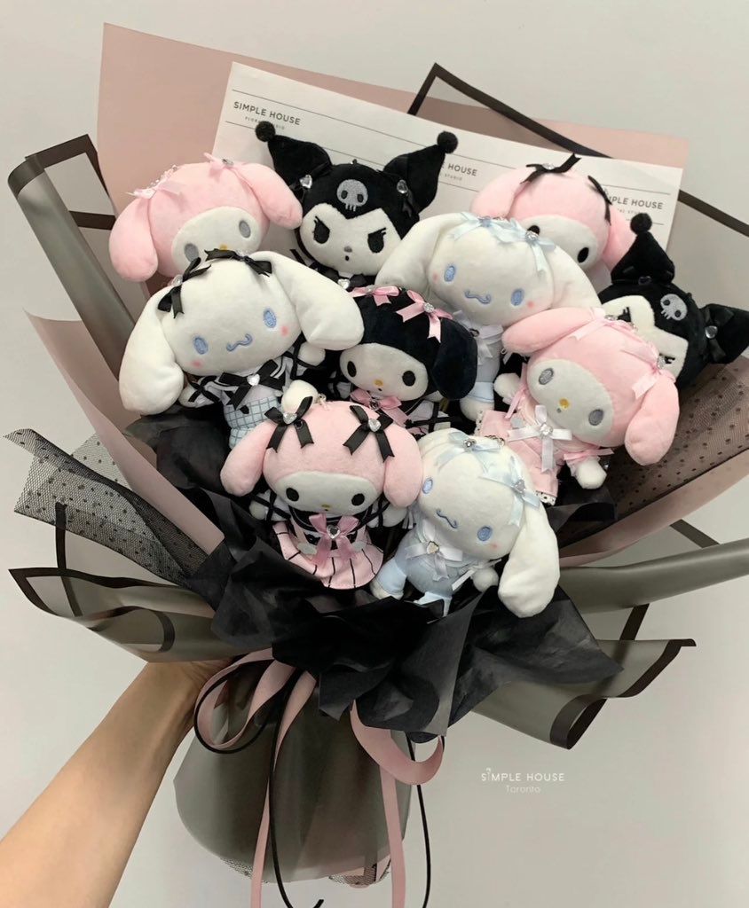 lovesickdoe's tweet image. sanrio bouquet