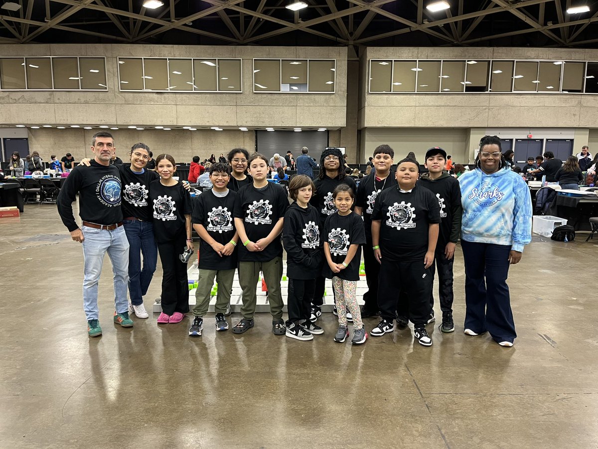 RodriguezTAG_PG's tweet photo. Because being a teacher is not only teach your subject ⭐️ Expose the students to these new experiences is worth it #STEMExpo #Robotics ⭐️ @HybridPrep @carlosrobotics @KarilyCruz @PrincipalLuSal @OTI @Victordemo2324 @HarrisTheTechie @NataliaRzPz https://t.co/5K80EhYg4z