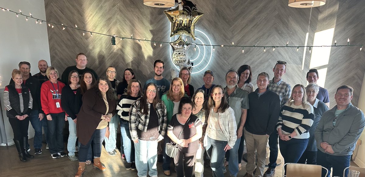 Mrs. Mueller tweet media