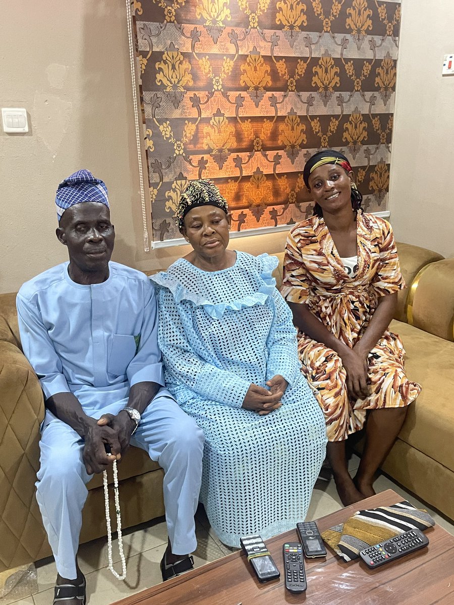 Sk2symon's tweet photo. Is God not wonderful???
Thank you Nigerians 🙏 

@Row_Haastrup @0oni0fIfe
@meggiebangz @JustKingss @banbchq https://t.co/WsyujfDlMV