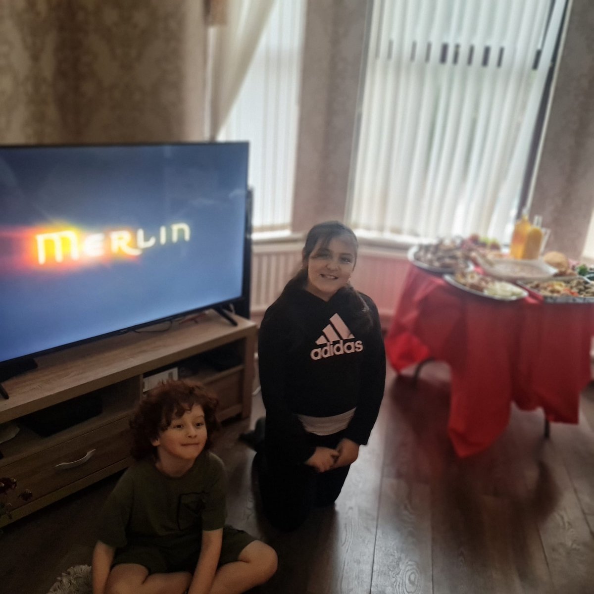 Lorna_baha's tweet photo. A feast fit for a king, as we watch the final episodes of Merlin. #fortheloveofcamelot @BradleyJames @mcgrathplace @RichardWilson62 https://t.co/Gg9pgPxubW