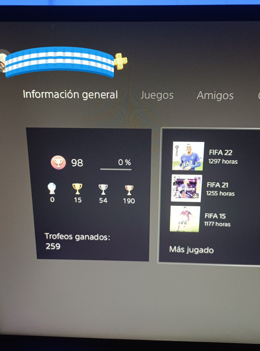 Zeusux9's tweet photo. Estoy llorando con el que tiene cosas que hacer 😭😭, sólo 1000 horas. https://t.co/7VB7gtCqks