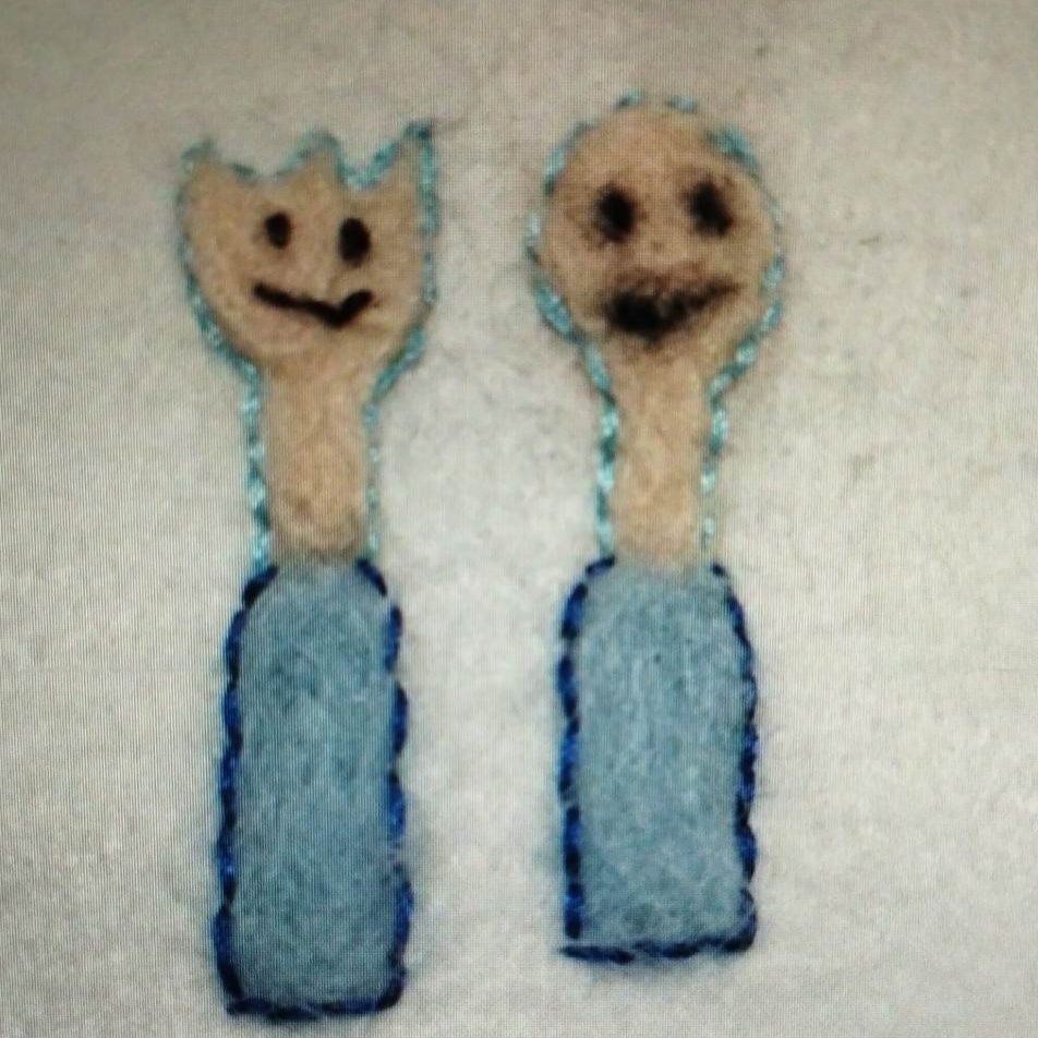 hsp_hsshsp's tweet photo. ←人生初のフェルト作品
約7年ぶり人生3回目のフェルト作品→

顔が苦手だ…。 https://t.co/91ByglXJIC