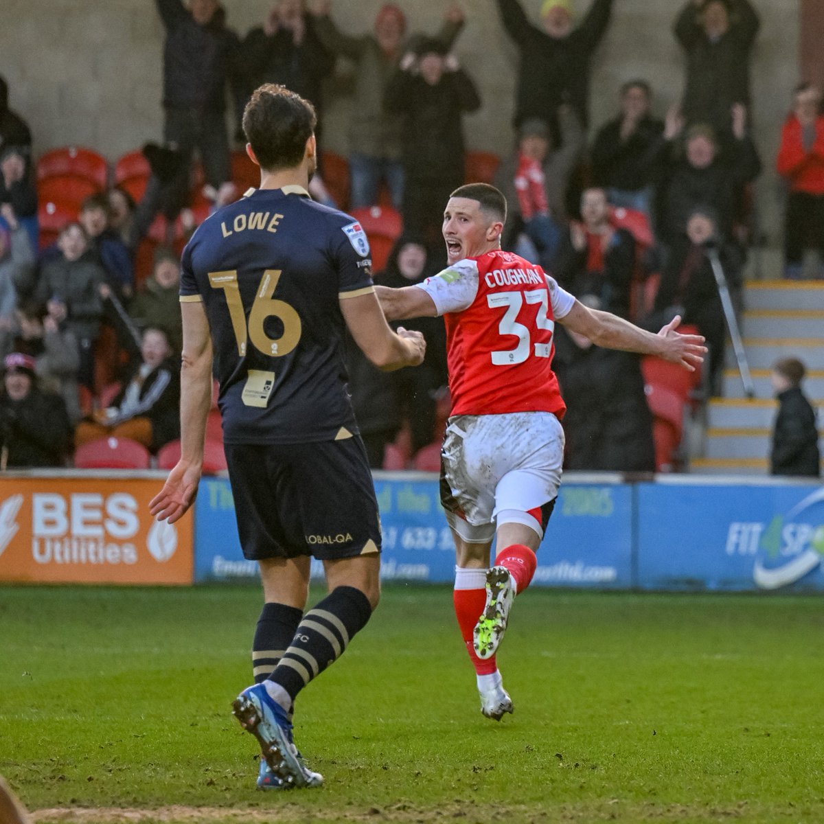 THAT FIRST GOAL FEELING 😍

#OnwardTogether | @RonanCoughlan10