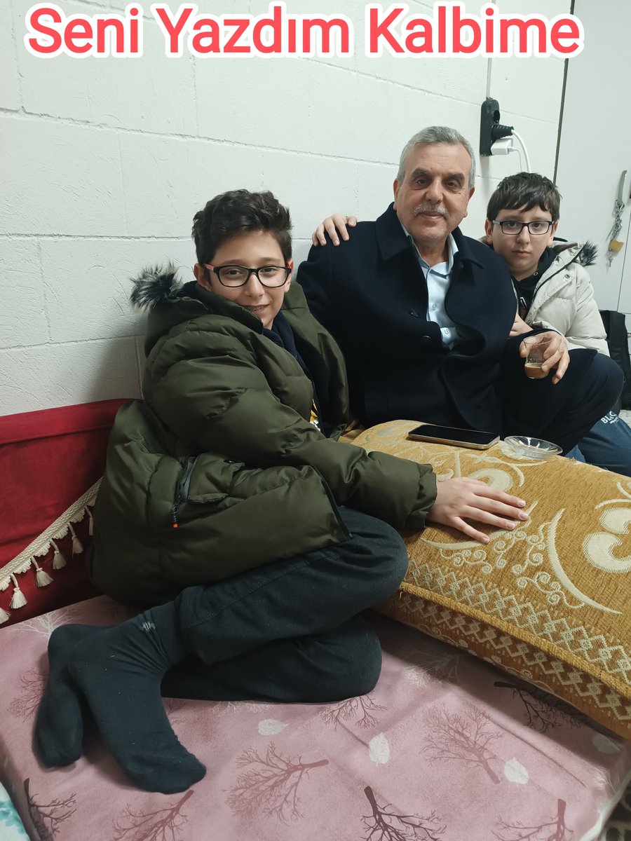 Yavuzkara631's tweet photo. Gönüllerin Adamı, Sessiz Yıgınların Sesi... fakirin fukaranın umudu, Urfa Sevdalısı, #Şanlıurfa #Siye #Emanet... @RTErdogan @Akparti @EmineErdogan @bybekirbozdag @OA_BAK @halilkinta63 @KaderSpor63 @mahmutucmaktr @aysesula @karacaibrahimh @OguzKaracizmeli @beimett @GultekinSehmus https://t.co/29UJk9GEX4