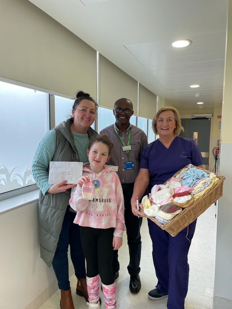 A sincere and heartfelt thank you to the Forde family for their donation to the NICU. It is really appreciated 🙏 @neonatal_uhg @JohannesLetshw1 @JeanJamesParis @ainebinchy