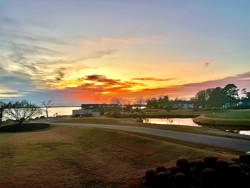 hooscrazy's tweet photo. I’m a finalist in Kingsmill Resort’s Story Contest. Help me rally votes: https://t.co/uDX1Q4SZ3x @KingsmillResort https://t.co/tQyWhu1h1G