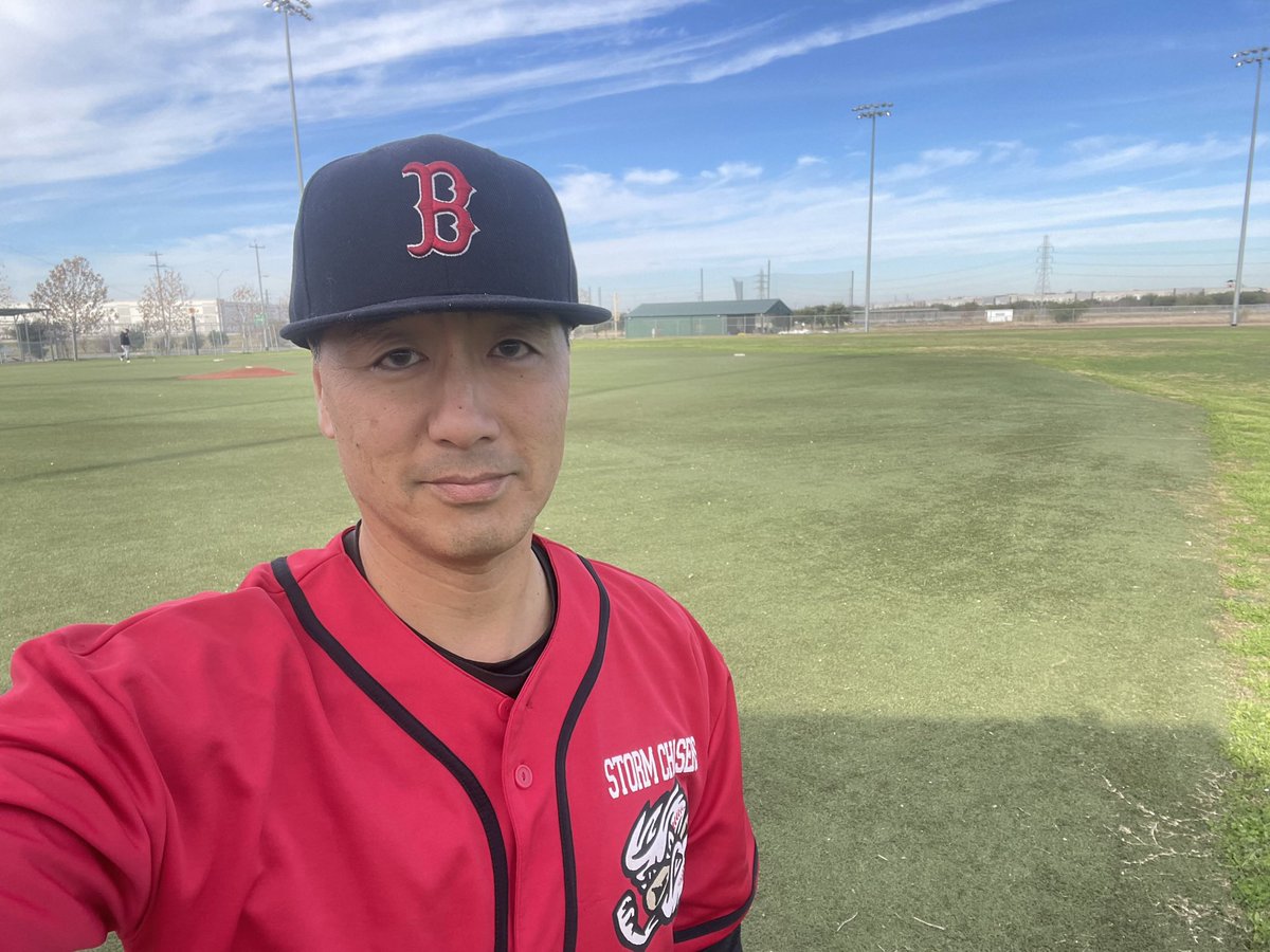 LarryChiang's tweet image. When Larry Chiang is the athletic supporter / support her / director, imma lobby for The GSB to let student athletes coterm an mba Lite

I. Am. #insideBaseball. 
I’m #hiLarryAss on 9 levels

Level 1: hilarious because an mba is easy AF but almost impossible to get in
&amp;lt;cont’&amp;gt;