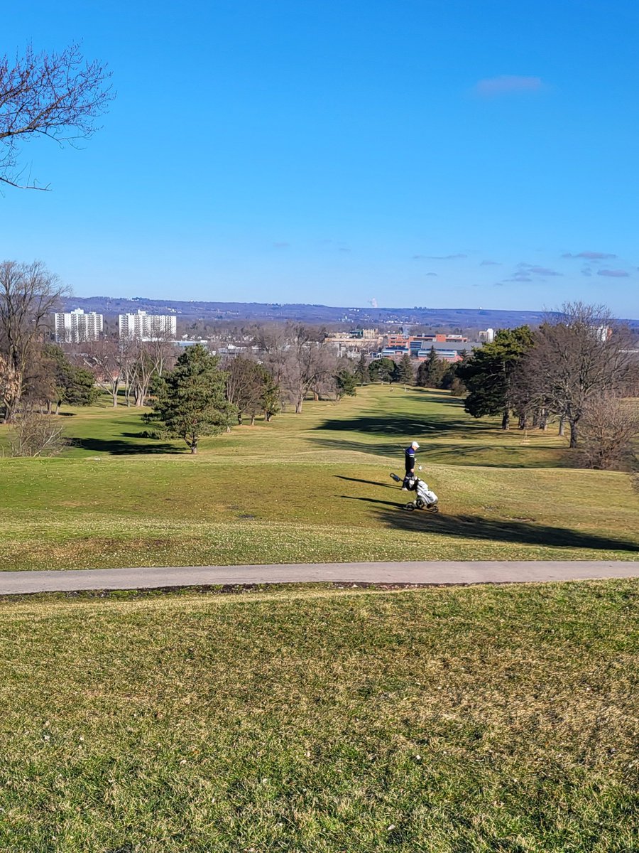 jdavey_2's tweet image. 13 years later there's golf being played in sweaters, on Feb 3rd.
All the 🚩⛳️  🚩 should be a climate 🚨!!
#HamOnt #solastalgia