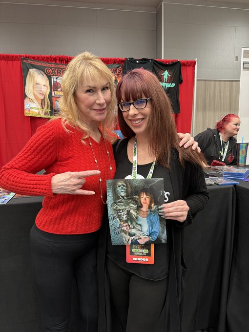 Got to meet @WilliCaroline yesterday and always a pleasure to see @Felissa_Rose 🖤 @CreepIECon  #horrorconvention<a class="tags" target="_blank" title="On Twitter" href="/?out=eyJ0eXAiOiJKV1QiLCJhbGciOiJIUzUxMiJ9.eyJpYXQiOjE3MjA3NDIzNjAsImlzcyI6InR3cG9ybnN0YXJzLmNvbSIsIm5iZiI6MTcyMDc0MjM2MCwiZXhwIjoxNzUyMjc4MzYwLCJyZWRpcmVjdF91cmwiOiJodHRwczovL3R3aXR0ZXIuY29tL1dpbGxpQ2Fyb2xpbmUifQ.5gVE7D4H9l_V_6pJojieOjbDKCl99DXGpi9Wt5IAOKI-hRPxtI9g5-3S9z8BuMyw20ds7S172w2tccpoW4TFWw">@WilliCaroline</a><a href="/tag/horrorconvention"class="tags"><span>#horrorconvention</span></a><a href="/tag/horrorcommunity"class="tags"><span>#horrorcommunity</span></a>