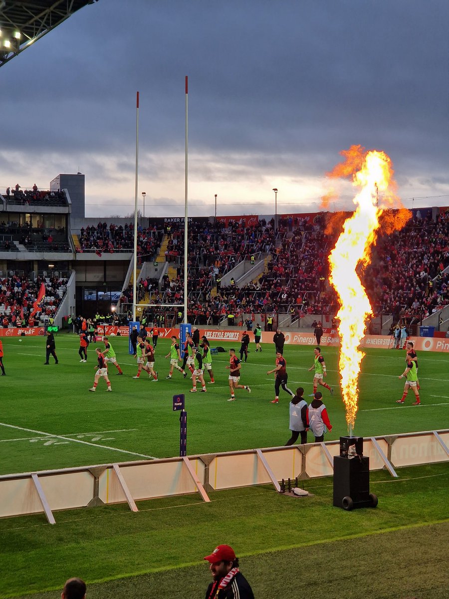 Cork you're lookin' well #MunsterinthePáirc #MunvCru