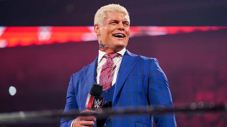 Navtreaks's tweet photo. “The WHC is buried” “It’s the loser title” “WWE championship is THE title” 

Yeah so was the Universal Title and guess who made it THE title? Roman Reigns!! 

It’s time for Cody to win the WHC and try to elevate it like Roman elevated the universal! Or can he? https://t.co/4ZNEv3zNmE