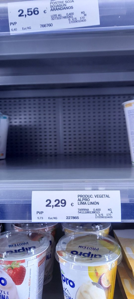 therosesarered's tweet photo. Por lo q sea el único hueco q hay es el del alpro lima limon #SalvarChiara 

#OTDirecto3F #OTFirmas2023 #KiVi3F #ot https://t.co/36tFpW4qdY
