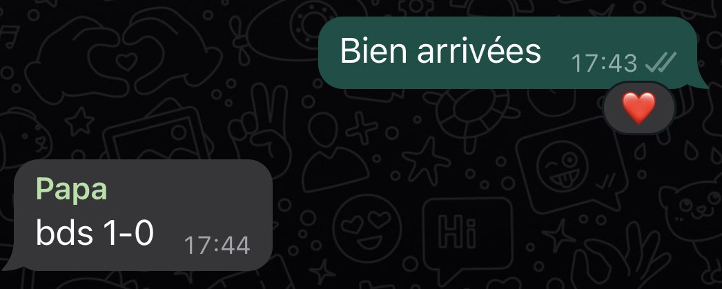 melodiexe_'s tweet photo. Mon papa connaît le sens des priorités https://t.co/7HBqsrHDoe
