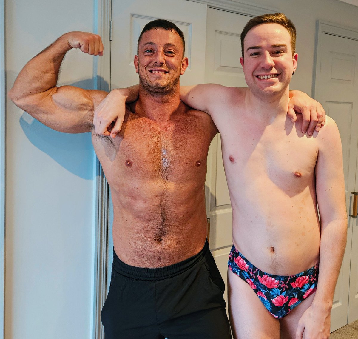 M_P_J97's tweet photo. Last-minute meet up with Master Blake (blakestrongflex on Insta) today!
Videos coming soon 👀
#gaywrestling #heeljobber #liftandcarry #gutbashing #ballbusting #trampling #breathcontrol #ko #squashjob #bodybuilder #daddy #muscledaddy #bodyworship https://t.co/C7di5LxTNt