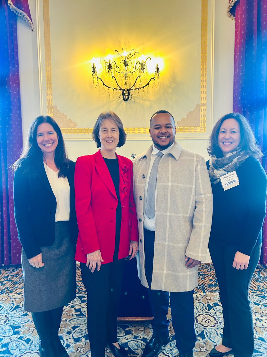 What a great way to end the week! The MCE team had the privilege of attending a Power Association of Northern California event honoring Senator Nancy Skinner for her incredible work. There was a lot to celebrate! #WeAreMCE #CleanEnergy #NoPlanetB #California #BayArea