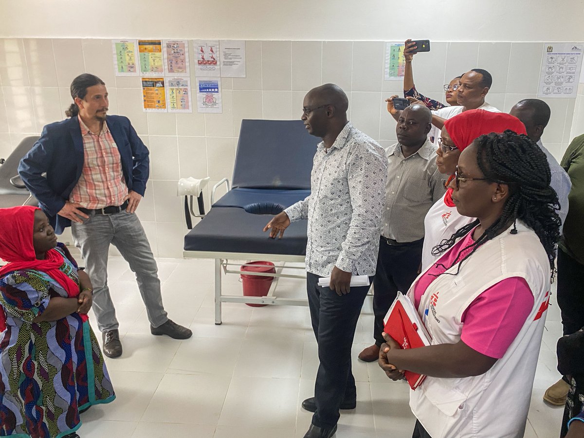 MSF_EastAfrica's tweet photo. MSF Director General in Geneva, Stephen Cornish, visited the Mother and Child Care #MamanaMtotokwanza project implemented in collaboration with the Tanzania Ministry of Health. [1/2] https://t.co/0D9IBgRkKr
