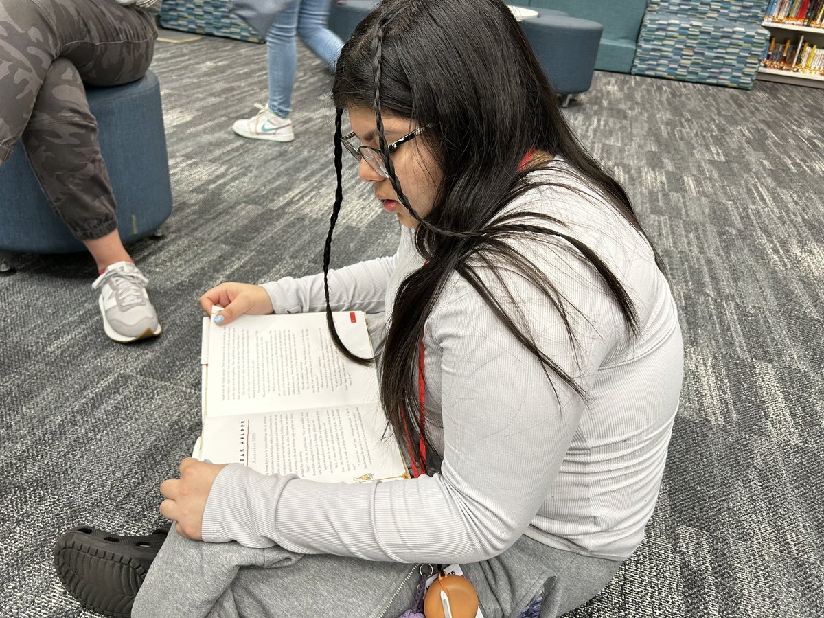 Enjoying our school library. Our students were enjoying finding books related to our Social Studies lesson.