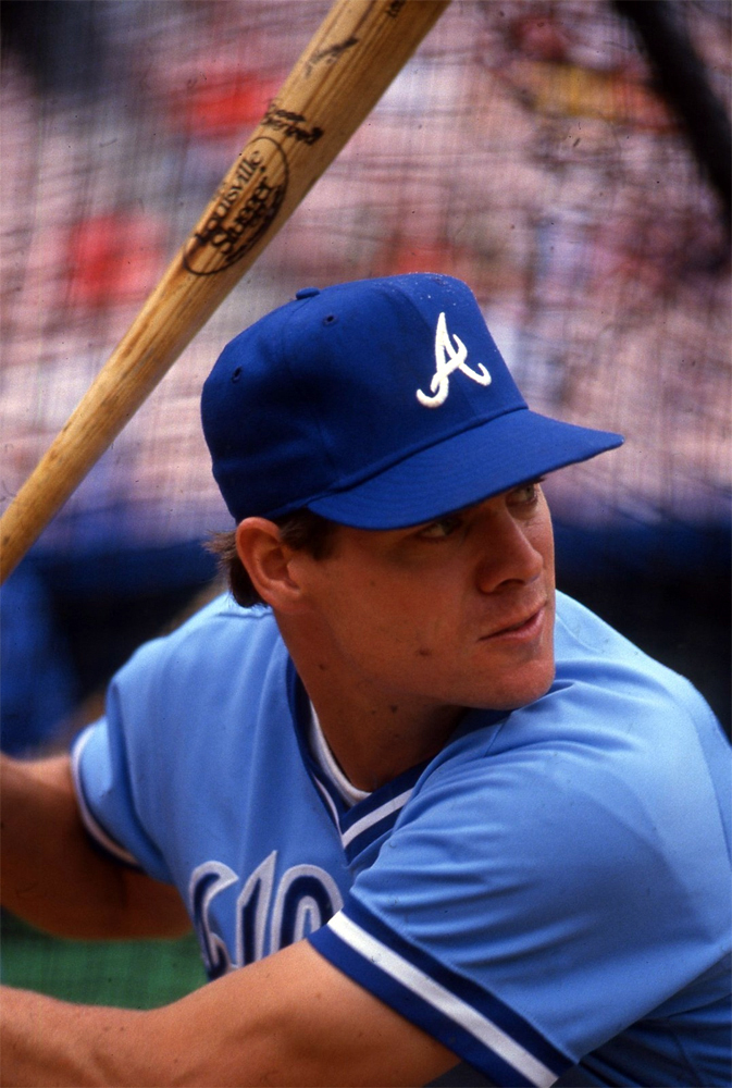 BravesHistorian's tweet photo. From September 26, 1981 to July 8, 1986, @DaleMurphy3 played in a franchise record 740 consecutive games. Matt Olson is the Braves active leader with 324 (Olson also has the longest active streak in the Majors, 458 dating back to his time in Oakland). https://t.co/ayCQax784H