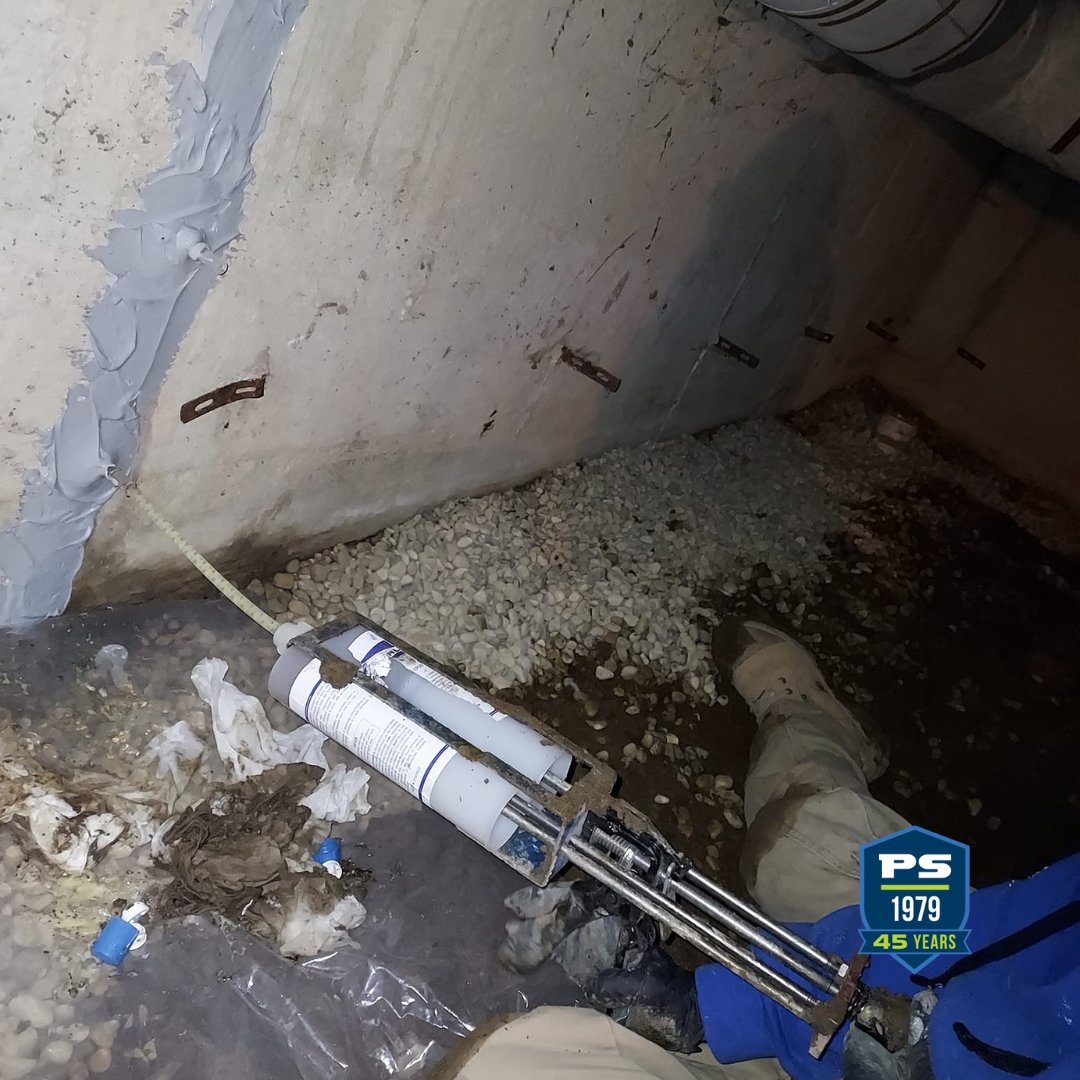 permasealchi's tweet image. Did you know that the winter months are when your foundation is most likely to develop cracks or bowing?

Check your foundation for signs of damage, or have our experts look for you.

#WallCrackRepair #LeakyFoundation #HomeImprovement #45Years #GoPermaSeal #Chicago #Chicagoland