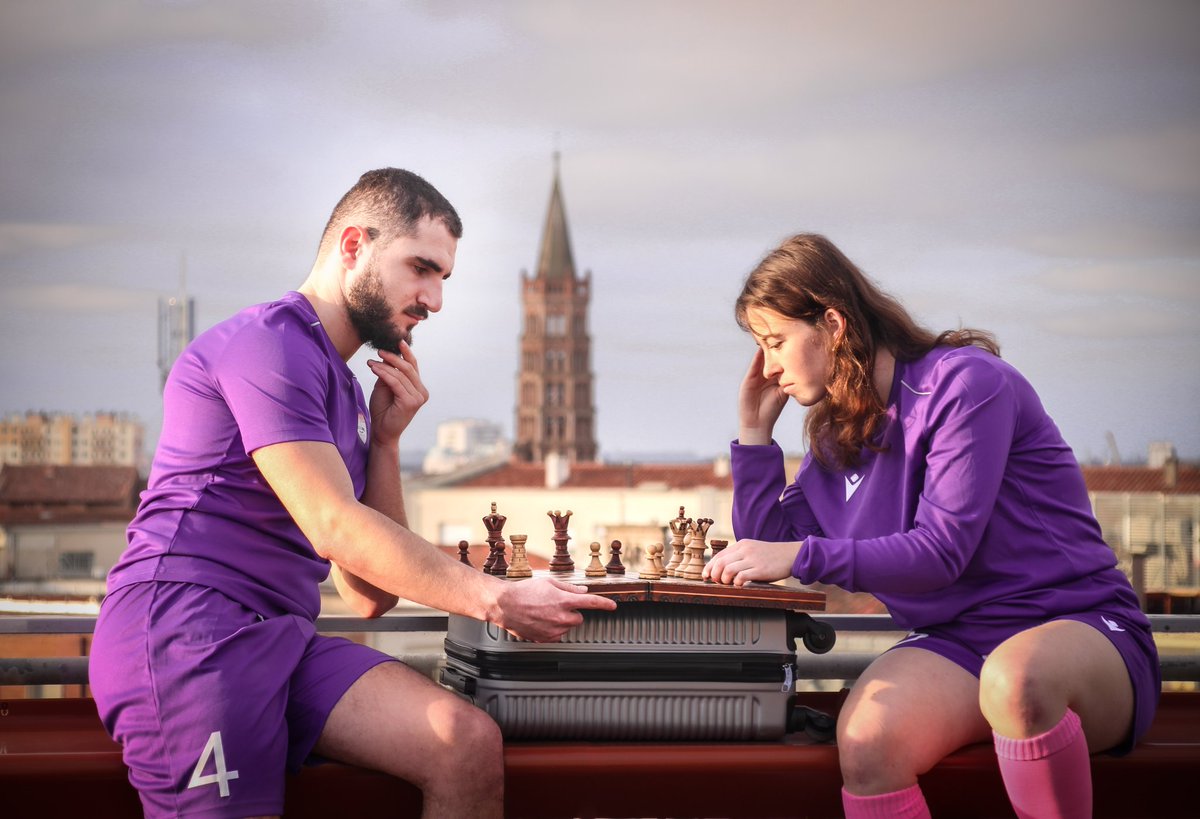 Est-ce que les futurs Messi et Ronaldo se cachent à Toulouse ? Rendez-vous au TFIEJ 2024 pour le savoir. 
Agnès Leguay et Tristan Ranéa sont les capitaines de <a href="/ejtfootballclub/">EJT FC ⭐️⭐️</a> 🟣
Crédit photo : Margaux Malé