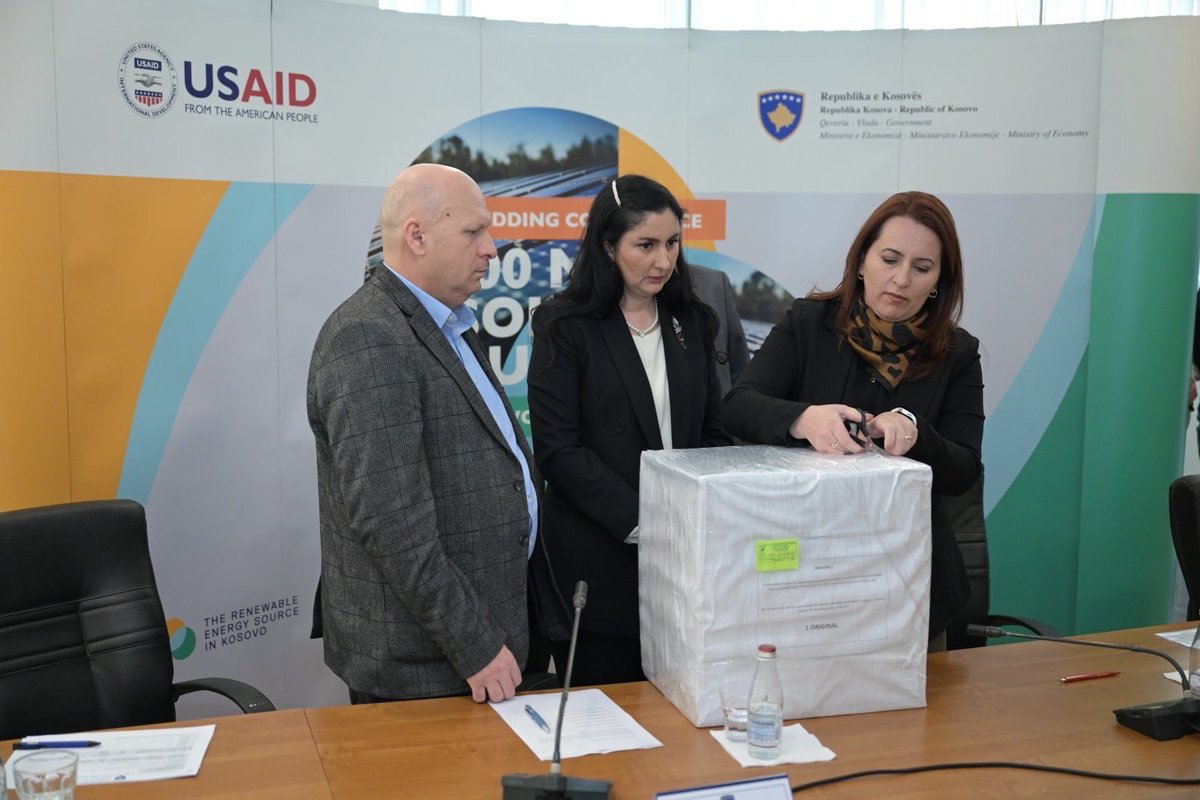 Albin Kurti tweet media