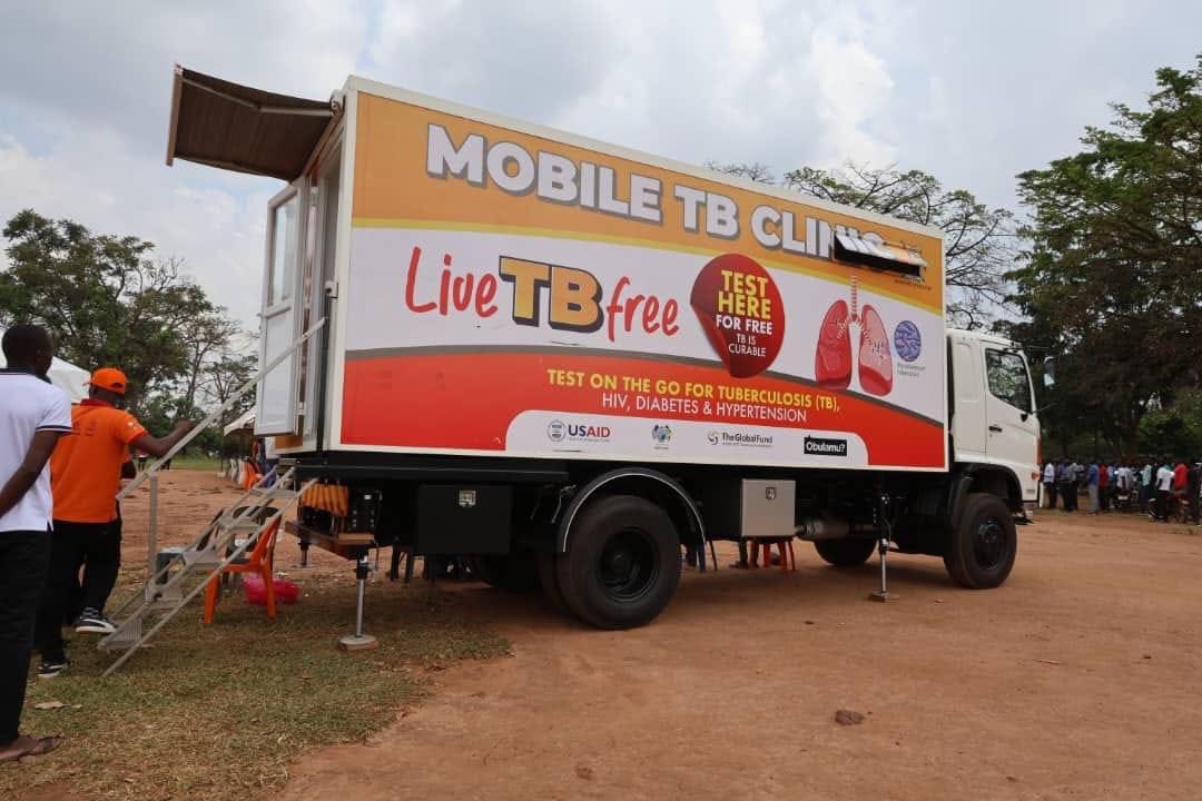 JaneRuth_Aceng's tweet photo. Yesterday, I handed over assistive devices to People Living With Disabilities and commissioned a mobile X-ray clinic &amp; portable digital X-ray equipment in Lira City. This will support active TB case finding and patient monitoring efforts in Lango &amp; Acholi subregions. https://t.co/K7ddw8vkaU