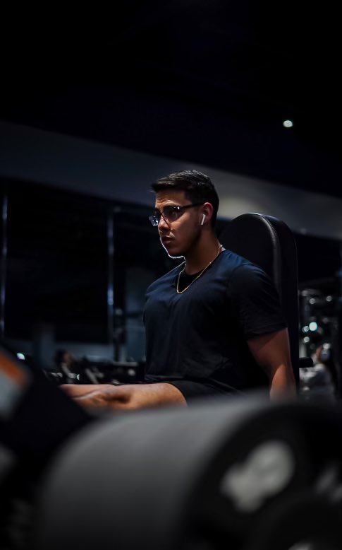 baldemarolvera's tweet photo. annual leg day in the books ✅ https://t.co/b8rP2zEQx0