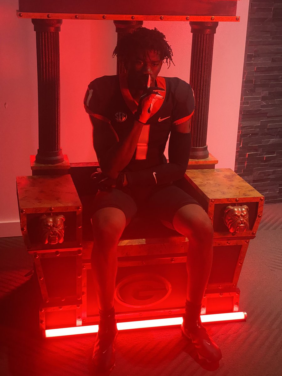 LHSFBRecruits's tweet photo. Having a day at UGA with @AhmedSouare8 for Jr Day! Believe In 🔱 Believed In https://t.co/R2RTZVrC0s