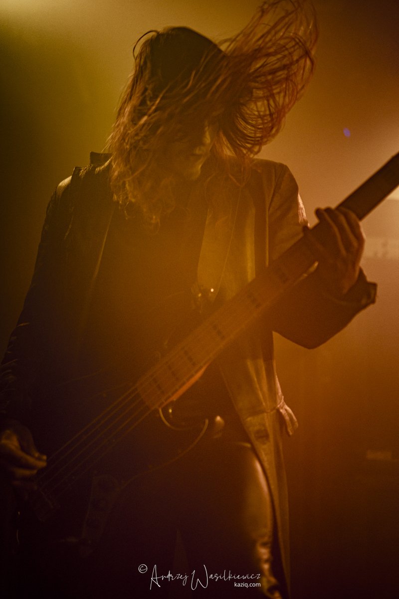 kaziqcom's tweet photo. 📻 @abbathofficial
📍 Warsaw Proxima
🎫 @KnockOutProductions
📸 https://t.co/fuCwLzwvte
#abbath #abbathband #olveeikemo #blackmagic #NorwegianBM #blackmetal #musicphotography #musicpress #stage #concertphotography #concertphotographer #concerts #kaziq https://t.co/4x159YZuvP