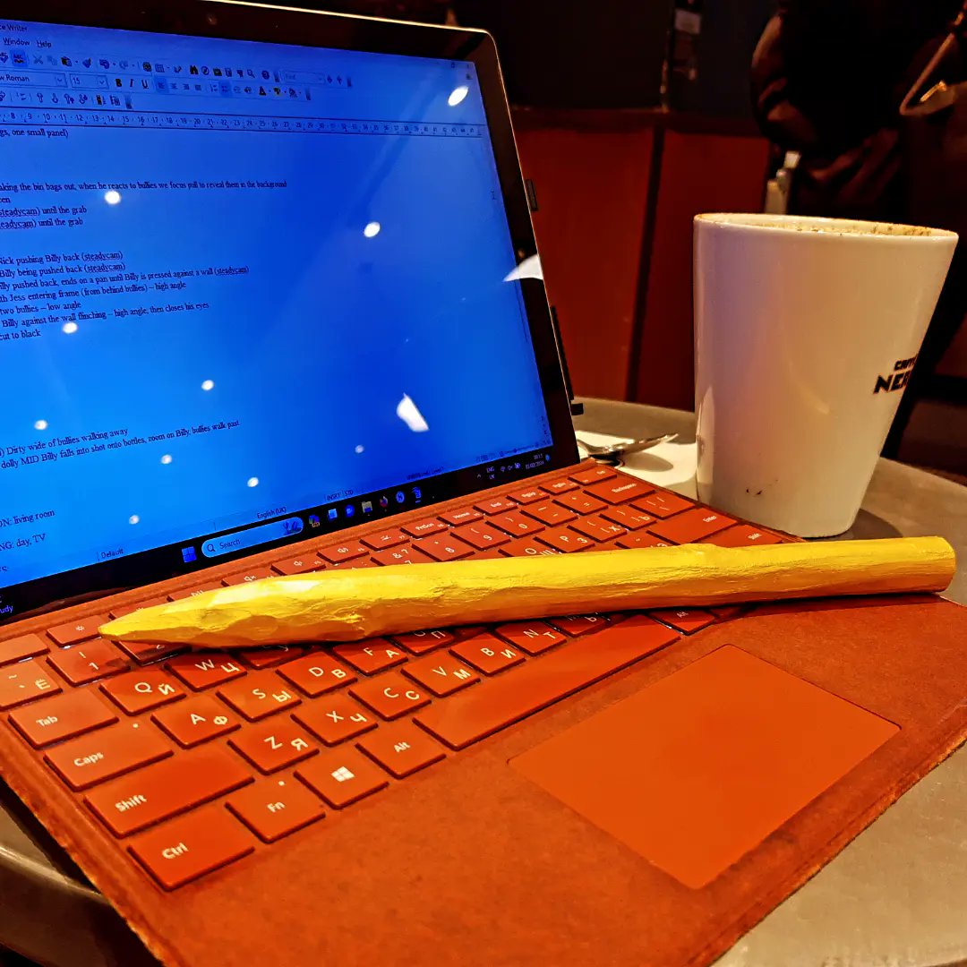 DreamologyMax's tweet photo. Pre-production fun, with the original vampire killing stake from mine and Anna's film school days!
#shortfilm #fantasy #horrorcommunity #tweenvampirehunter
https://t.co/kUoLKkpKW8 https://t.co/oH2V1HVDhy