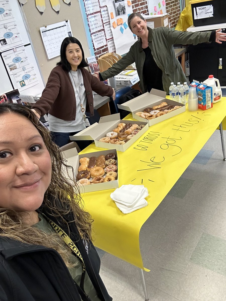 Yorba_Toros's tweet photo. Today-Yorba hosted an ELPAC Bootcamp to support our multi language learners to feel confident and prepared! Shout out to Mrs. Lopez, Mrs. Willis and Mrs. Vaca for guiding these Toros for a successful assessment! https://t.co/EYH0awzLcO
