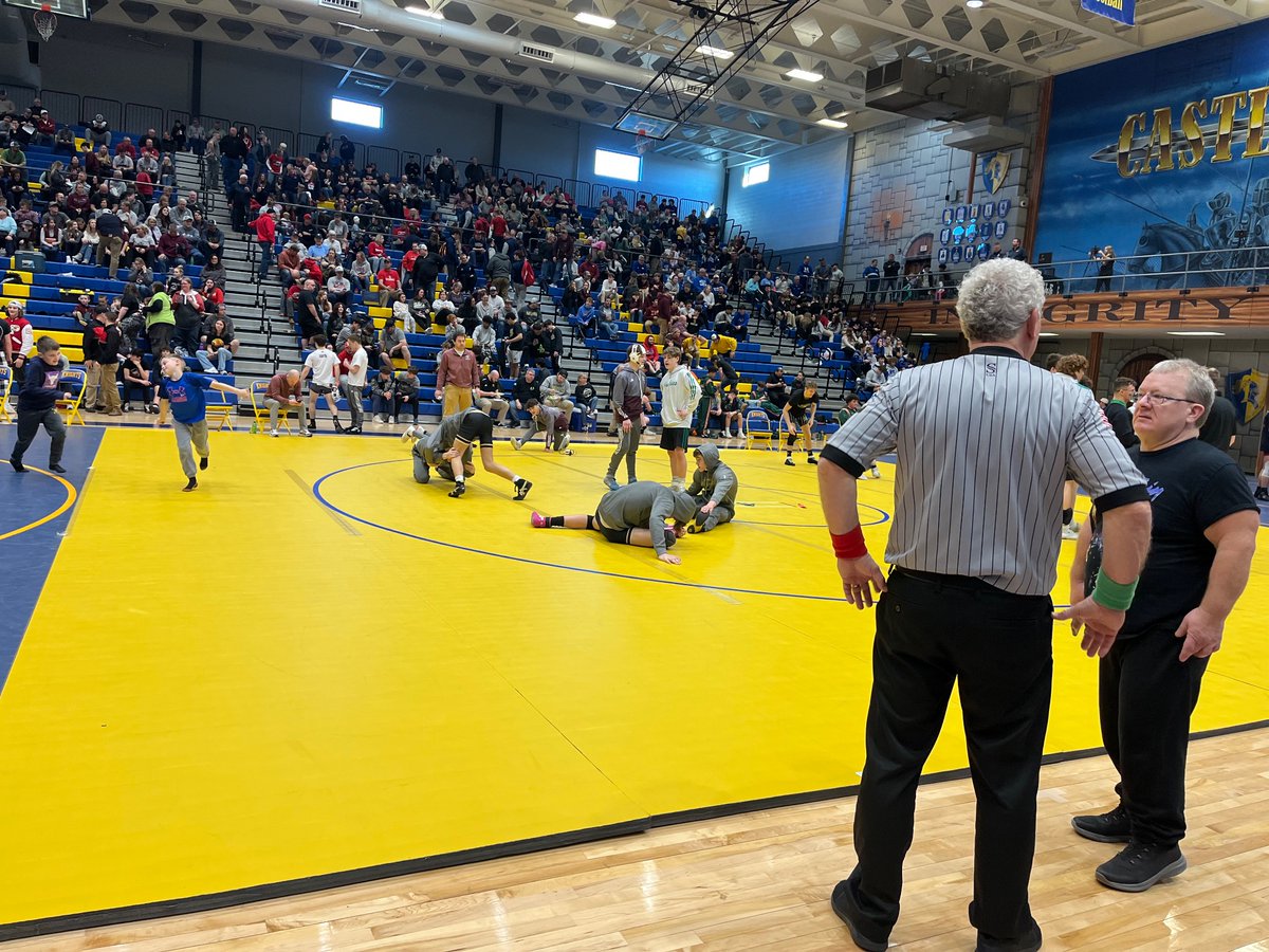 The <a href="/IHSAA1/">IHSAA</a> wrestling regionals are happening all around the state, including here at Castle High School!
Top 4 in each weight class advance to semistate!
We’ll have highlights later on <a href="/14News/">14 News</a> tonight!
<a href="/emd_wrestling/">Mater Dei Wrestling</a> <a href="/MaterDeisports/">Mater Dei Athletics</a> <a href="/HHHSWrestle/">Heritage Hills Patriot Wrestling</a> <a href="/BHSAthletics/">Boonville Pioneer Athletics</a> <a href="/_HuskyAthletics/">North Huskies Athletics</a>