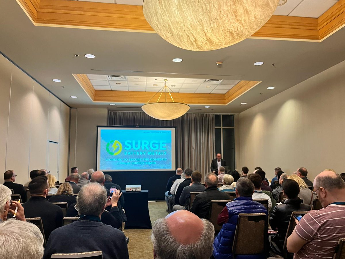 SurgeBattery's tweet photo. Full room of engaged #investors last night listening to Graham Harris presentation on securing the domestic supply of lithium. Big thanks to all who attended this crucial discussion at #WOFC2024
#LithiumSupply @moneytalkstweet $NILI #WOFC https://t.co/c5OOrCiseF
