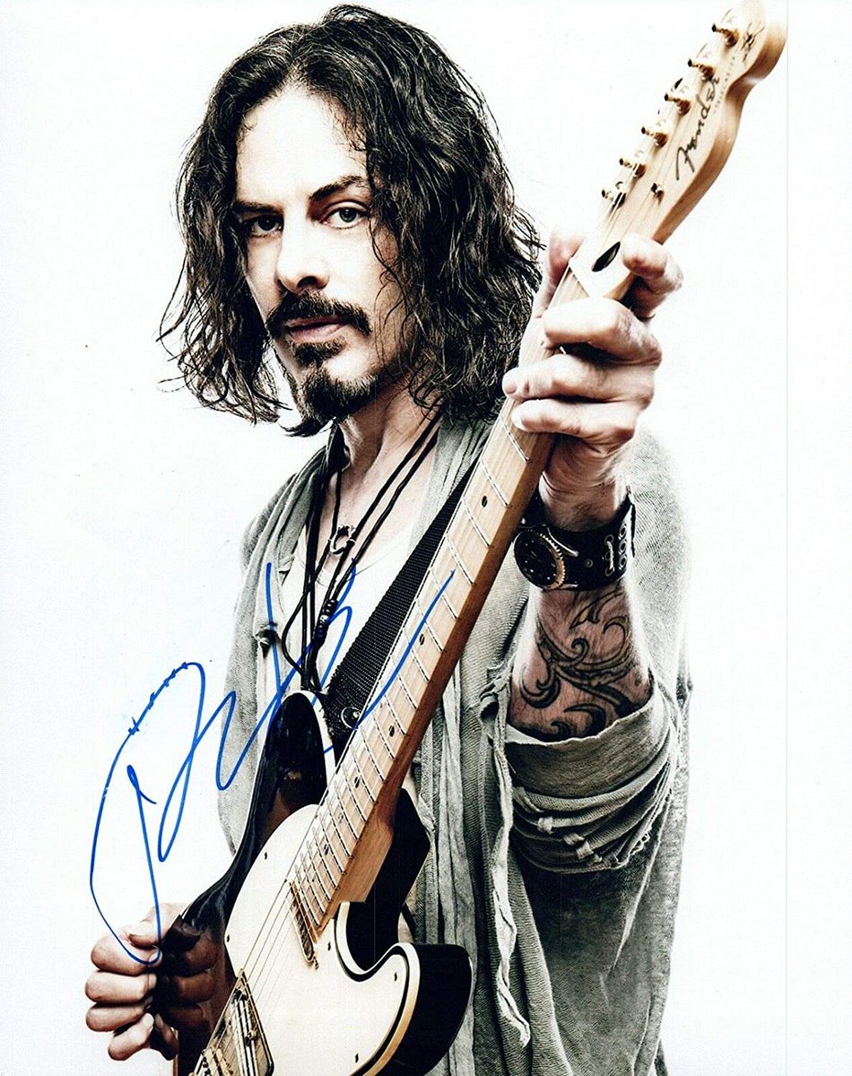 Happy 54th birthday to Richie Kotzen! #Richiekotzen