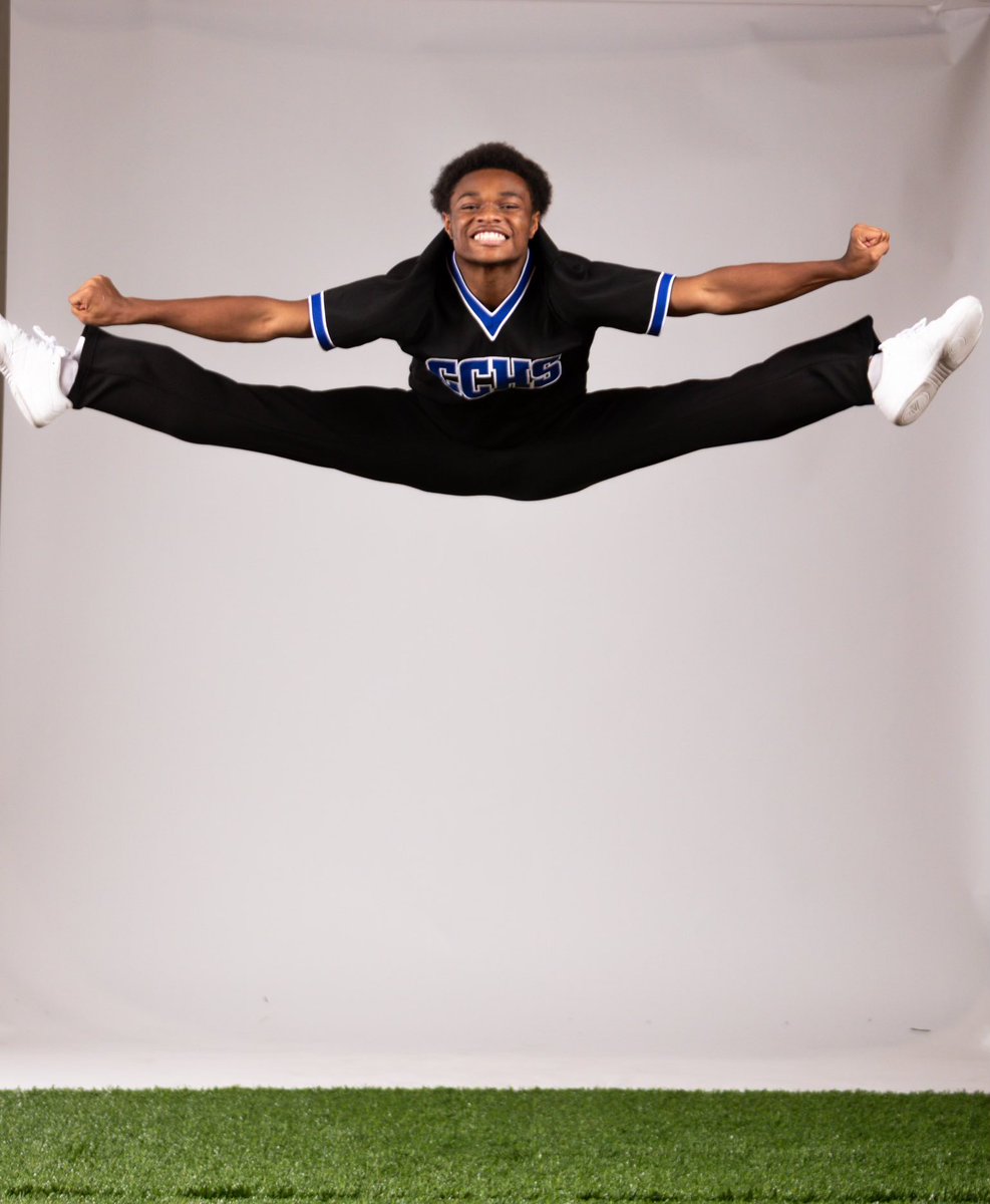wwuowlsSPIRIT's tweet photo. Owls Cheerleading just got a little bit bigger! Please help us welcome Marcus to the 2024-25 team! We can’t wait to see him shine on the sidelines and mat in green next season!
#collegecheer #cheerleader #coedcheer #committed #scholarship #compcheer #signed #owlin #woodsbound https://t.co/IrDxjVUYjb