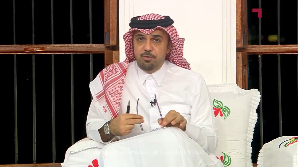 kh_lfc13's tweet photo. ثرييـد : 

المشادات الكلاميه في برنامج المجلس لايفوتكم فصلات عجيبه 😂😂 https://t.co/lYrk1TCfHT