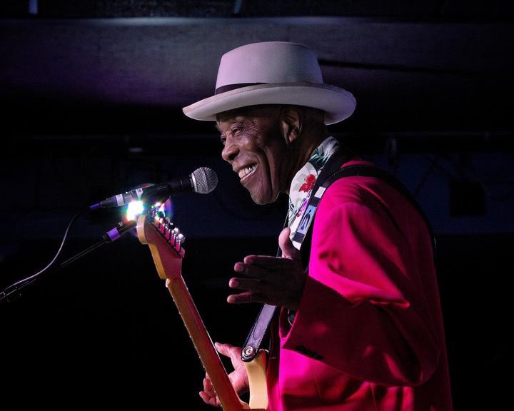 Tonight is Buddy’s last residency show of the year at Legends and we’re going LIVE on Facebook! Sat Feb 3 at 10PM CT: facebook.com/therealbuddyguy The Damn Right Farewell tour starts again in April. View tour dates & get tickets at buddyguy.net. See you there! - Team BG