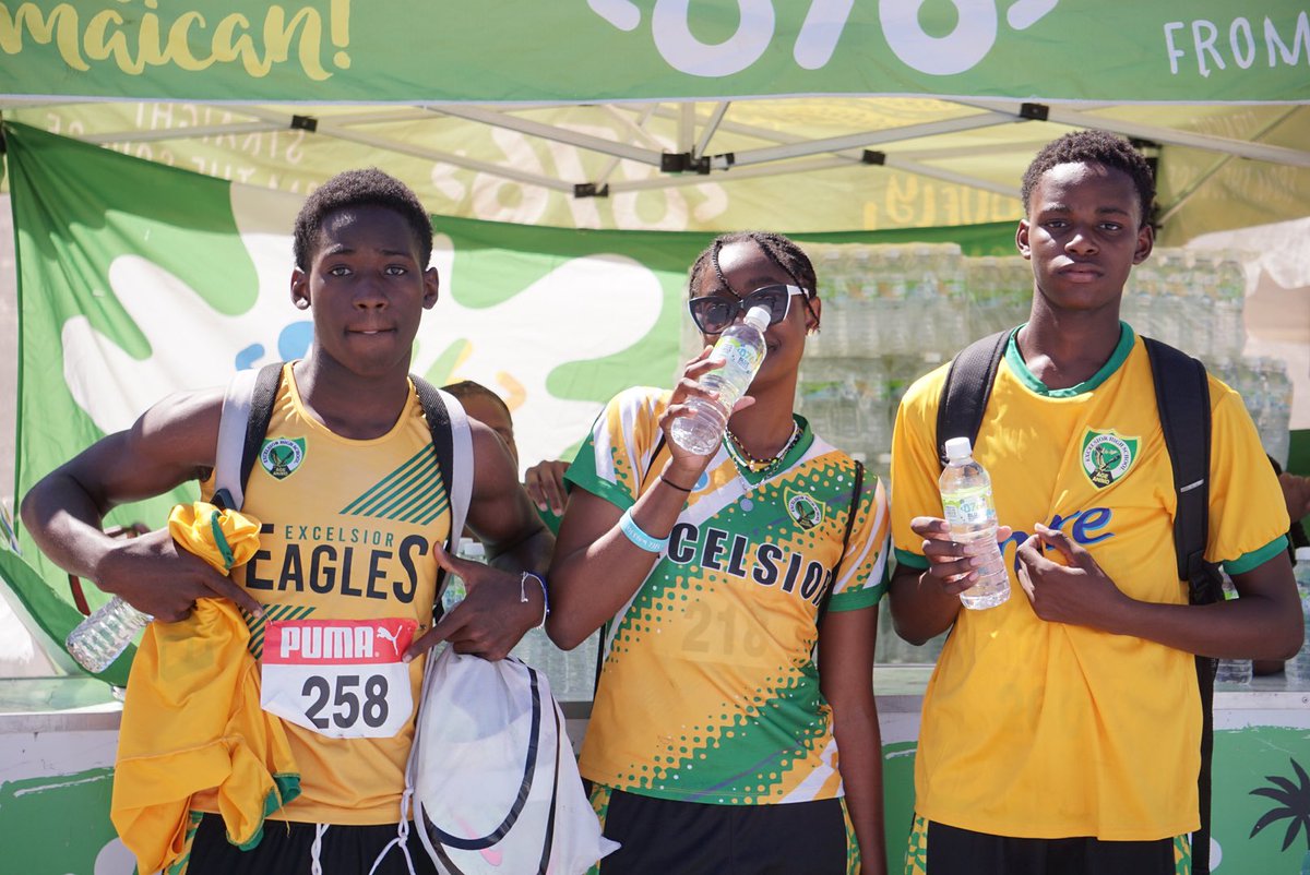 876SpringWater's tweet image. We are live at the Youngster Goldsmith Classic at the National Stadium. #876Water #876RoadToChamps #YoungsterGoldsmith