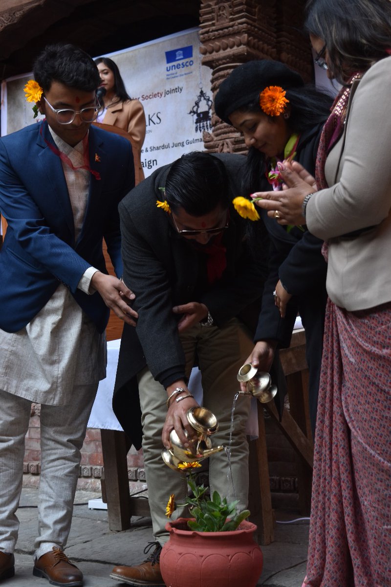 Himalayabiraj's tweet photo. सांस्कृतिक ज्ञान पुस्तान्तरण गर्न लिडर सोसाइटी र कामपाको संयुक्त आयोजनामा "ब्रिज टक्स"अन्तर पुस्ता संवादमा"घ्य:चाकुसँल्हु र क्वाँटी पुन्हि"को सामाजिक र वैज्ञानिक महत्त्व सम्बन्धी हनुमानढोकामा पहिलो शृङ्खला सम्पन्न भएको छ।
#revivedaboo #bridgetalks #intergenerationaldialogueseries https://t.co/k05JjpaPOM
