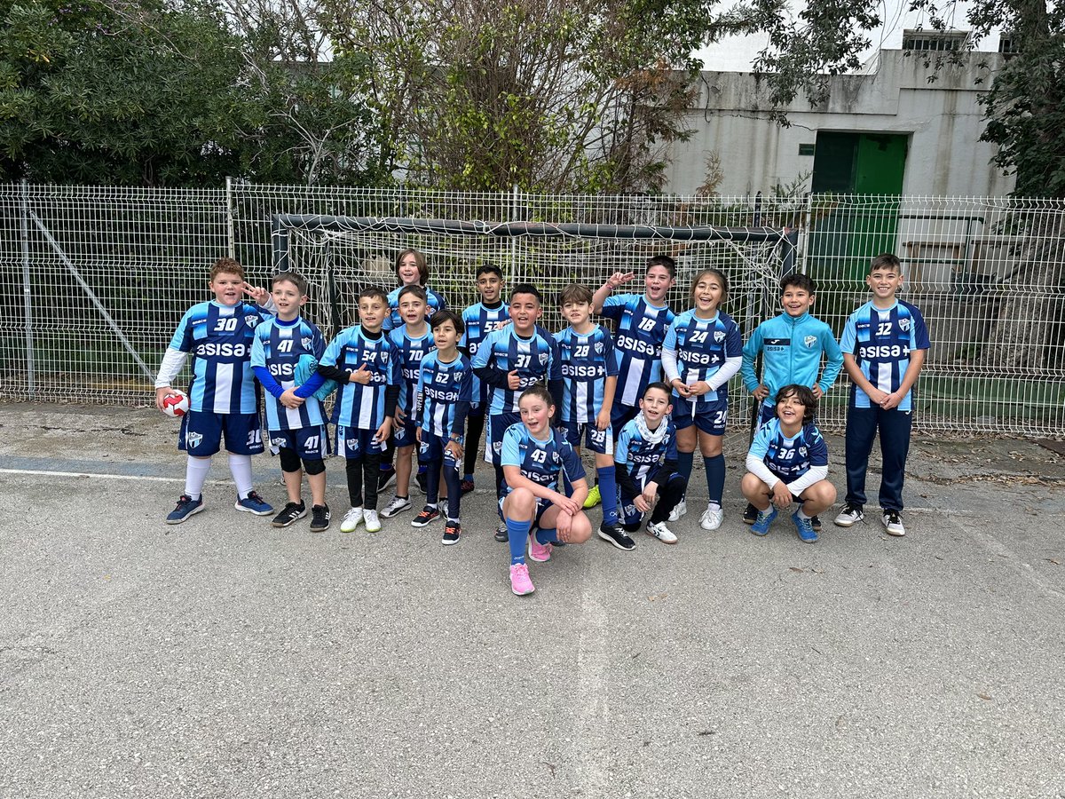 CbmLinense's tweet photo. 📷Nueva jornada de Pequebalonmano https://t.co/5hKKKYe3QK
